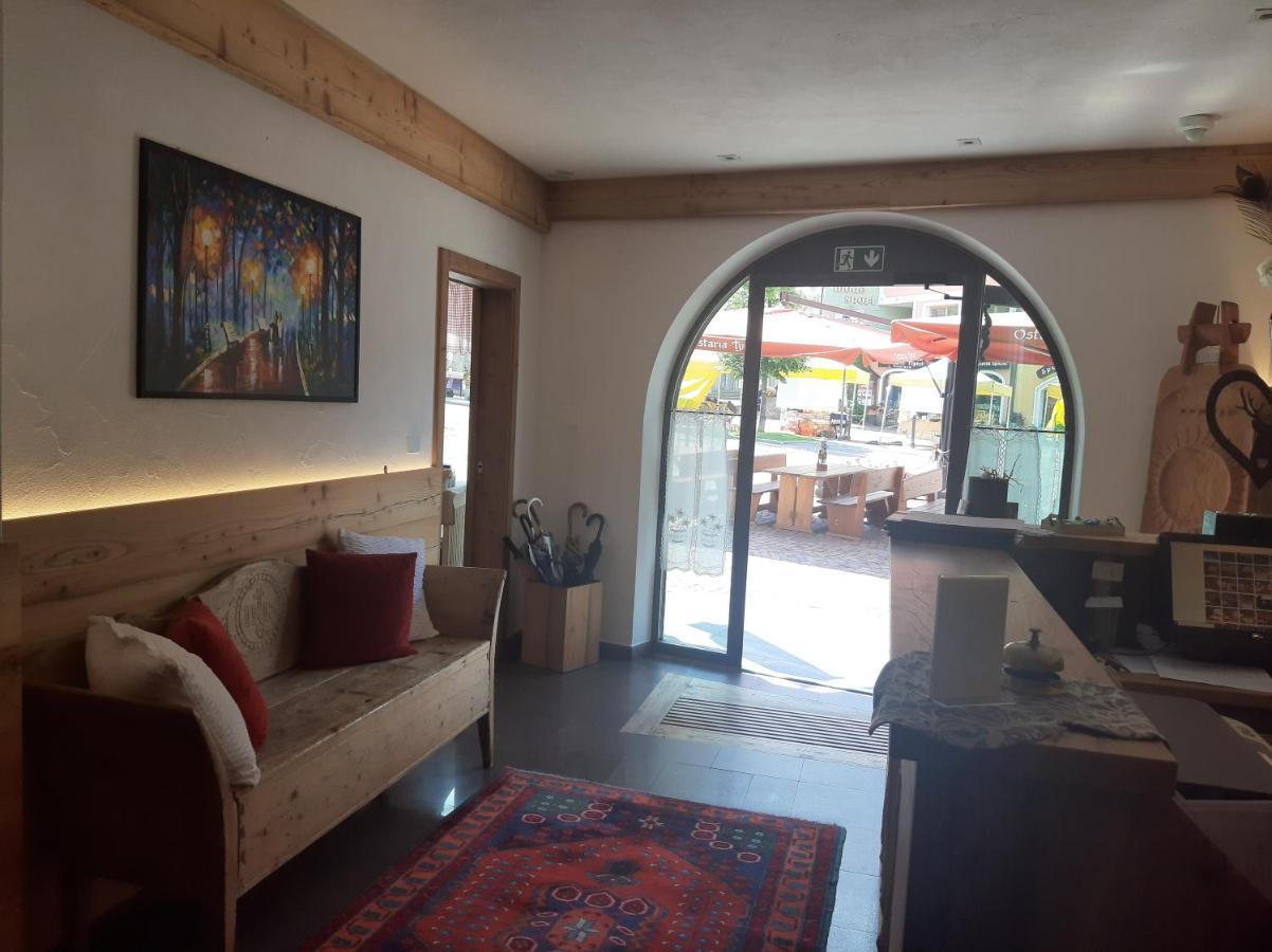 Post Hotel Moena Ngoại thất bức ảnh