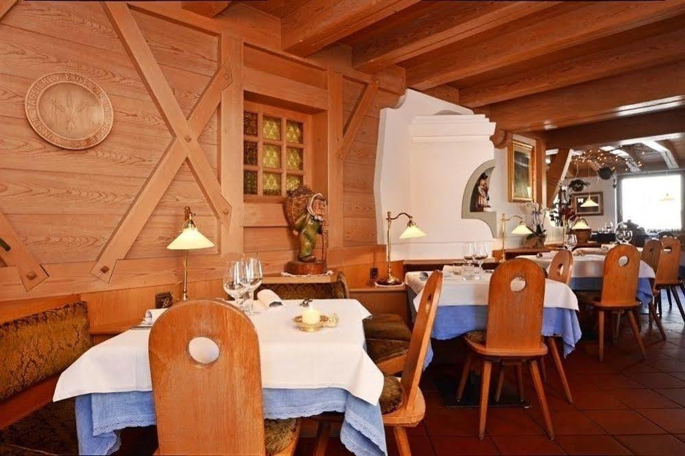 Post Hotel Moena Ngoại thất bức ảnh